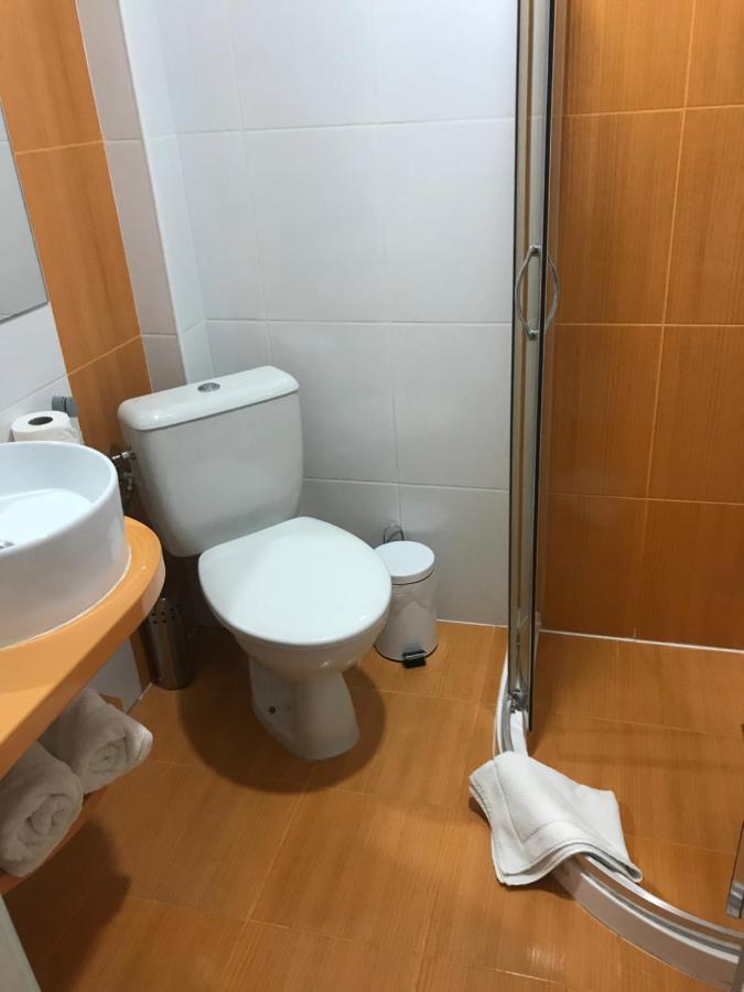 Hotel Gabrisa Razgrad Bagian luar foto